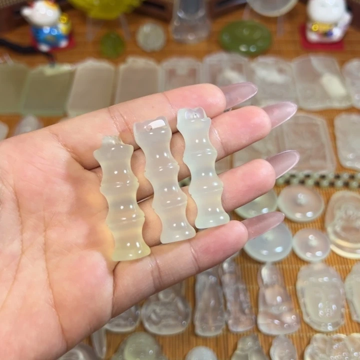 岫玉未镶嵌岫玉白冰挂件竹节