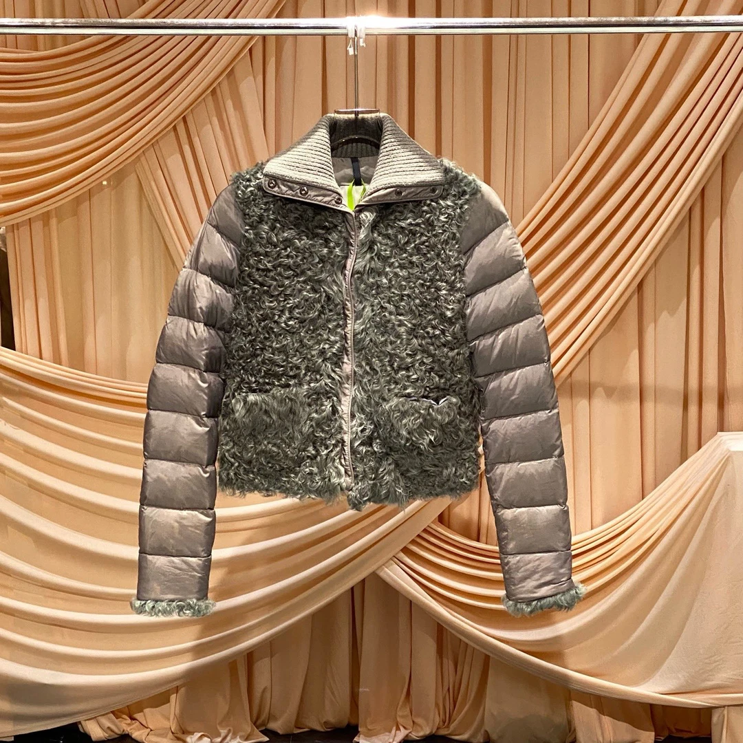 95新 MONCLER Moncler 皮草拼接羽绒服/0码/瑕疵/JM37513