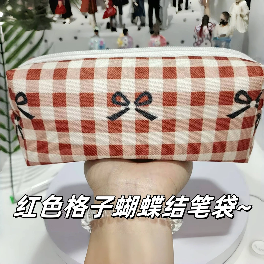 新款红格子蝴蝶结大容量可爱简约文具收纳笔袋笔袋ins高颜值学生