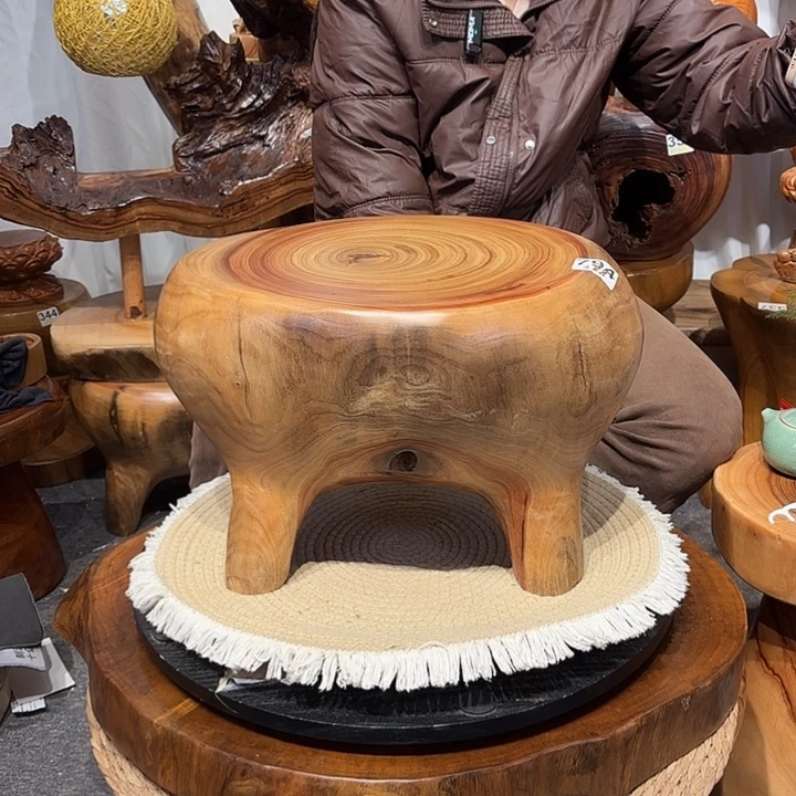 香樟木香樟木根雕凳子一物一拍编号794长36宽27高28