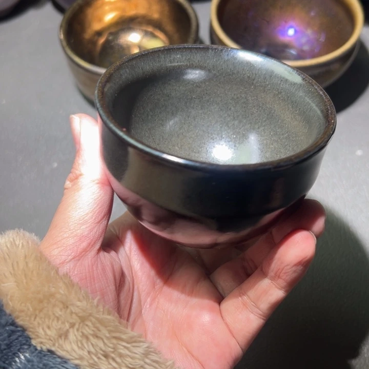 茶盏我们是有共同话题有