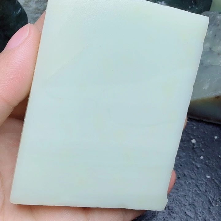 和田玉（糖玉）未镶嵌珠宝奇石