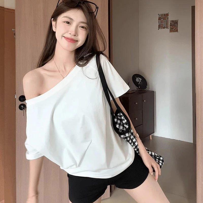 宽松显瘦斜肩一字肩短袖T恤女夏新款小众设计感露肩休闲百搭上衣