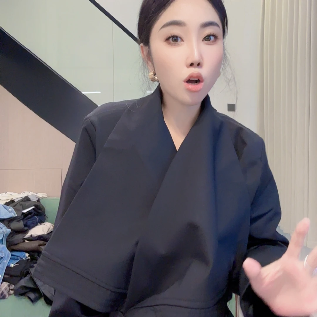 风衣94646649764656