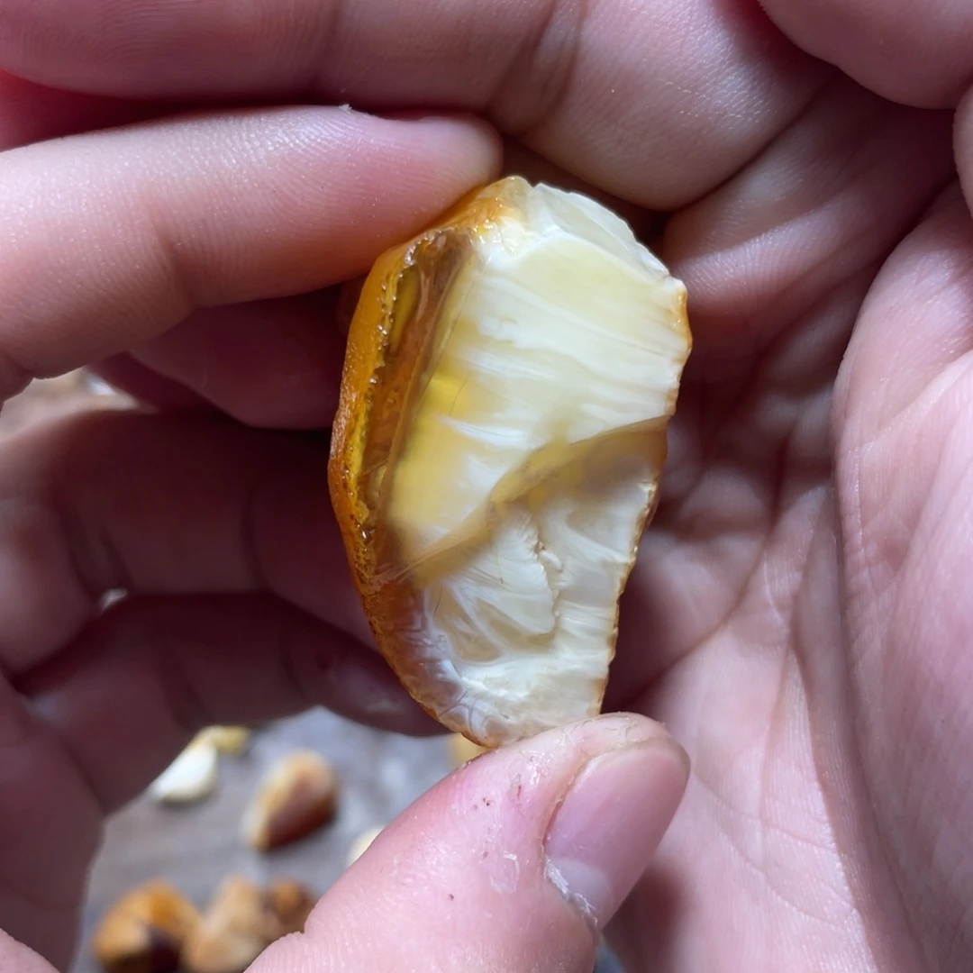 定制琥珀天然原矿