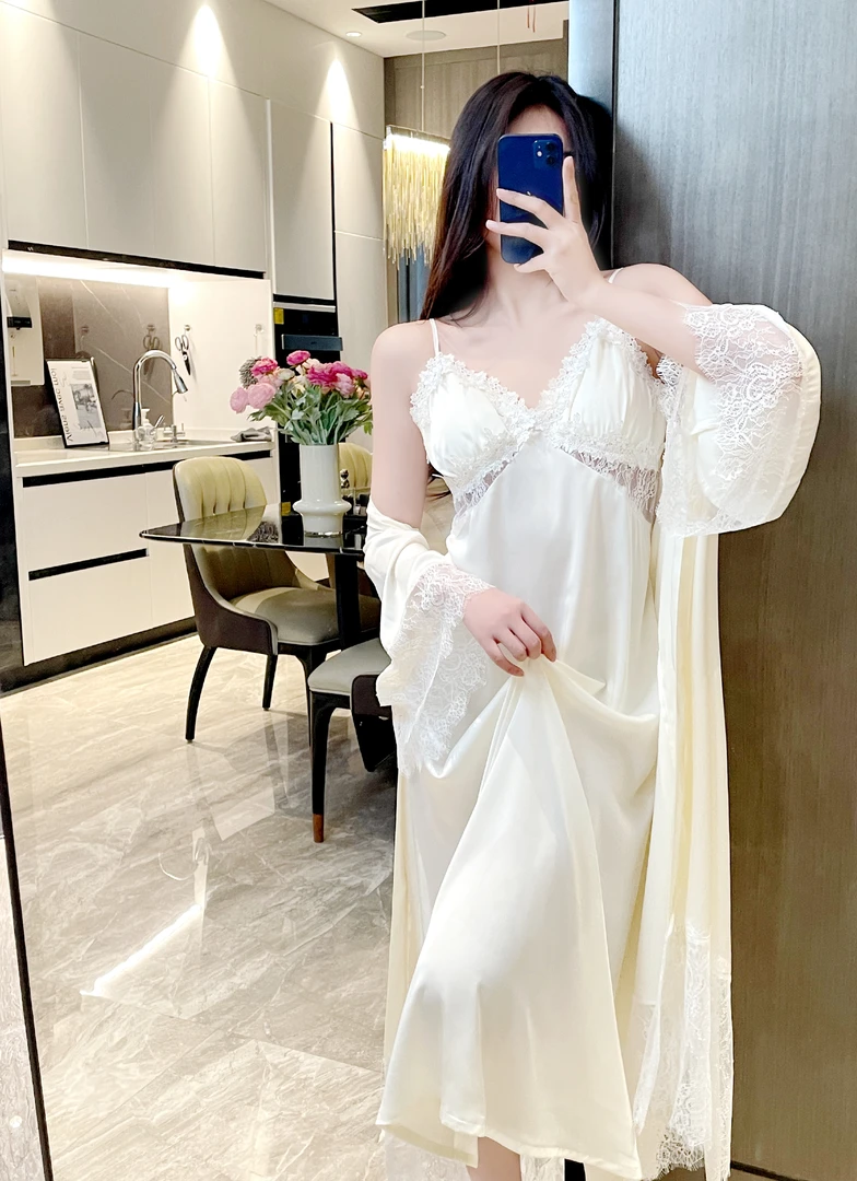 《白月光》性感纯欲风高级感定制性感轻奢南丝吊带睡袍两件套