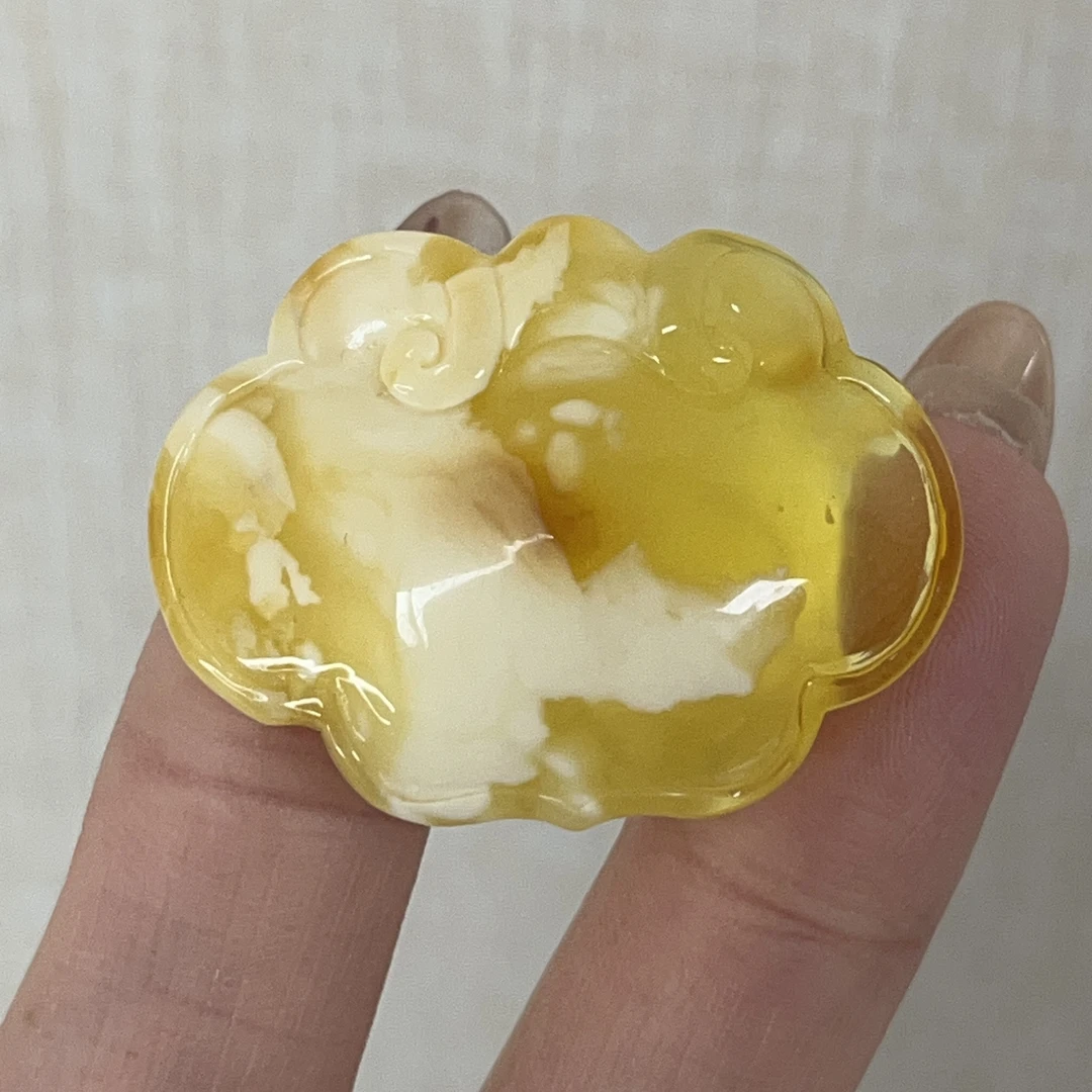 天然原矿无优化无烤色无补胶无煮蜜无辐照蜜蜡如意锁吊坠（1223）