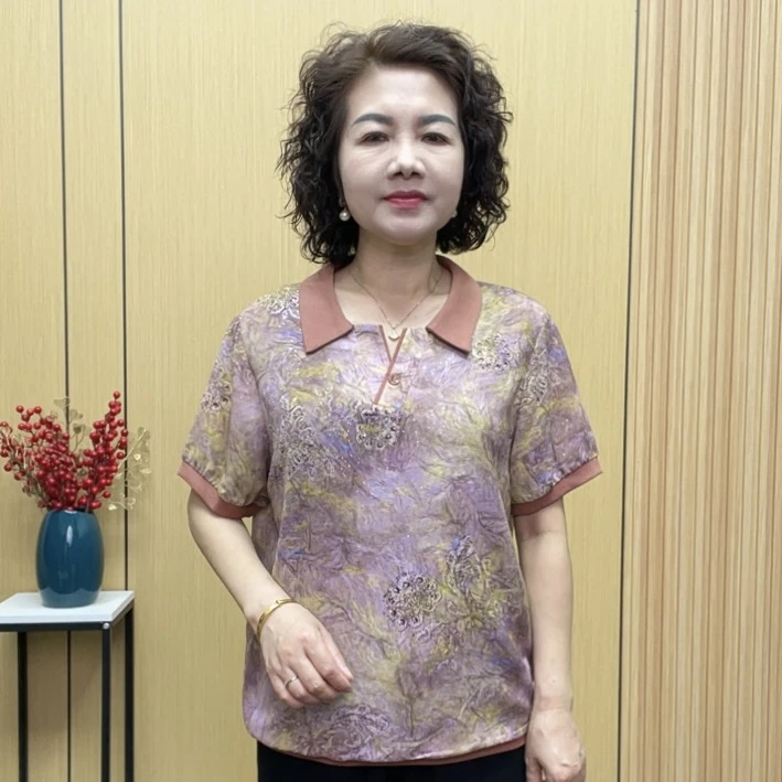 2025夏季减龄短袖时尚新款中老年宽松洋气上衣气质妈妈装