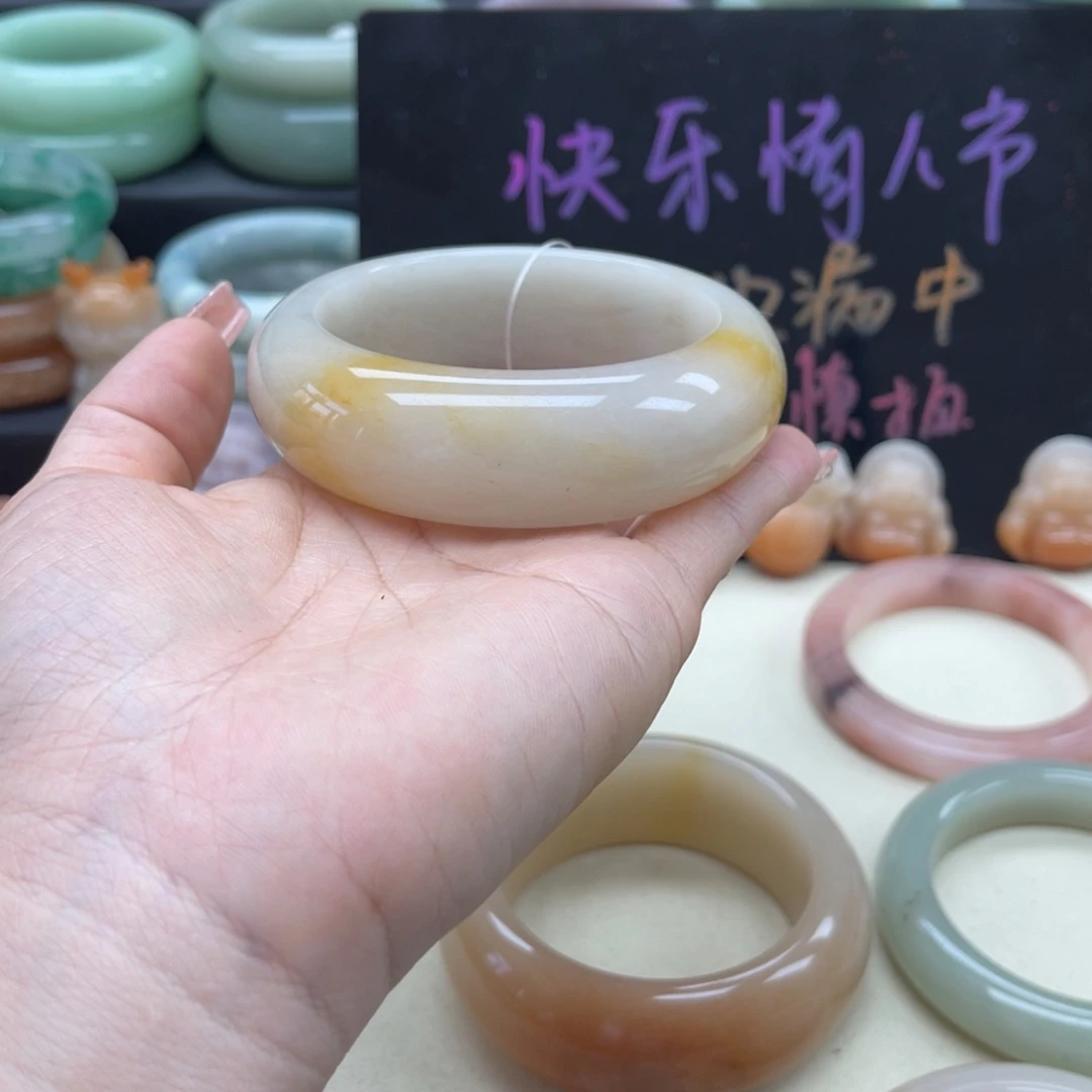 石英质玉我未镶嵌?**?
