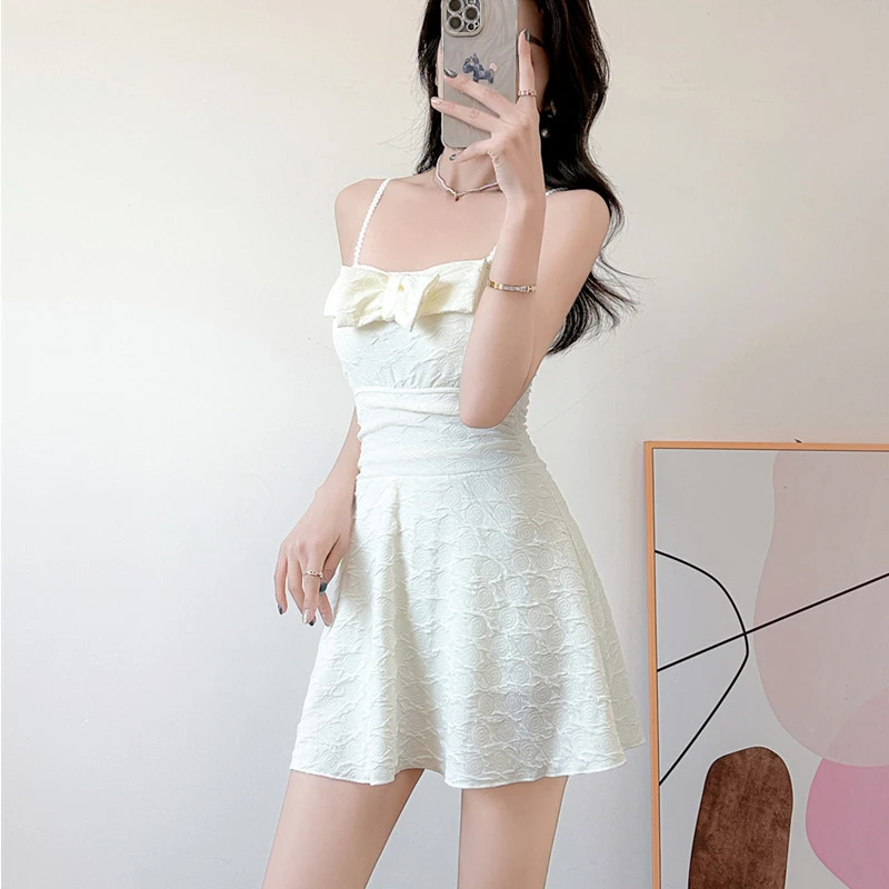 泳衣女款连体纯色裙式遮肚显瘦修身甜美少女保守性感吊带温泉泳装