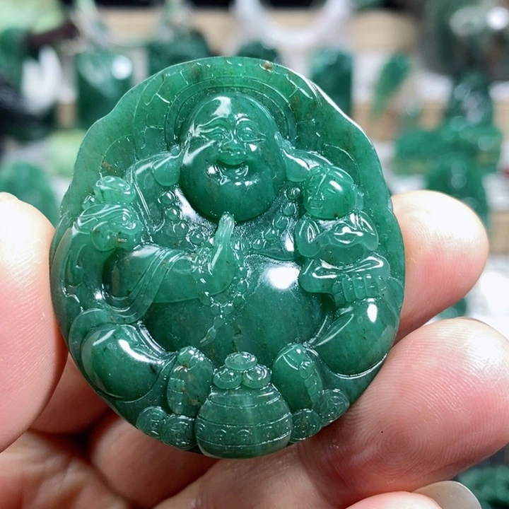 未镶嵌独山玉颈饰