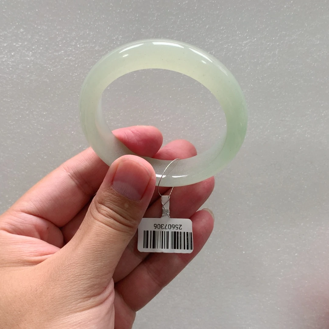 如***天未镶嵌手镯石英质玉青青52-天