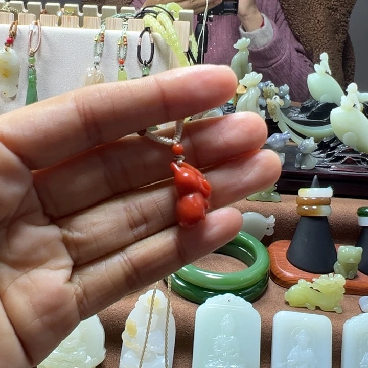 颈饰未镶嵌和田玉春*