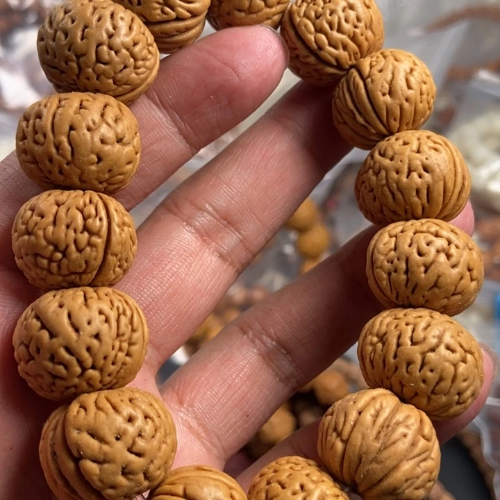 猴头核桃吊坠今天