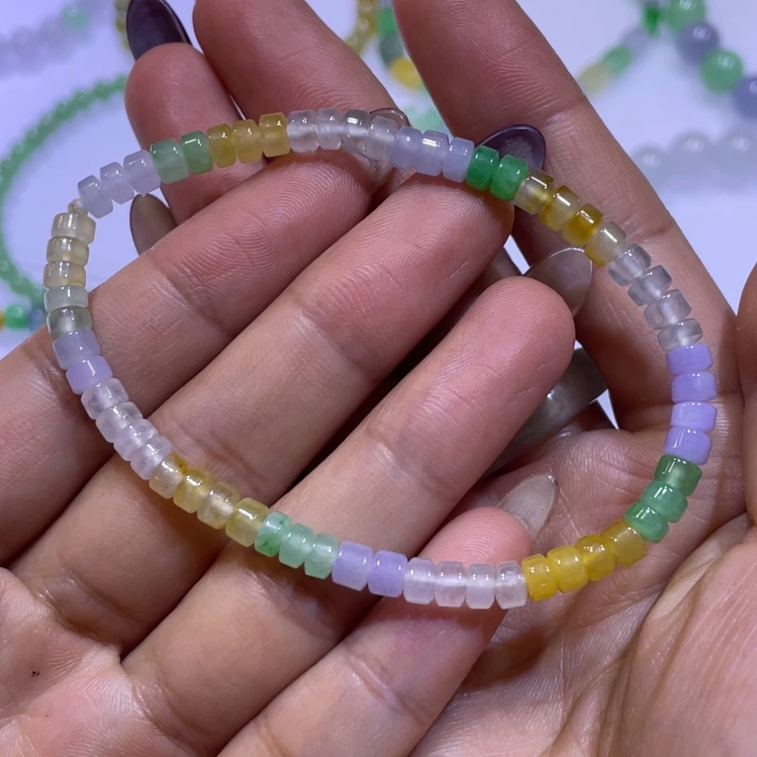 颈饰未镶嵌翡翠手串