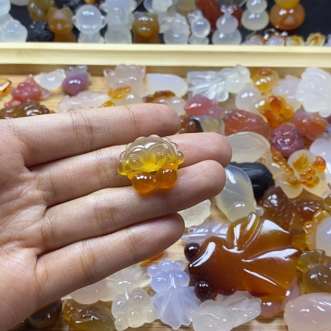 玛瑙/玉髓颈饰未镶嵌洋***记