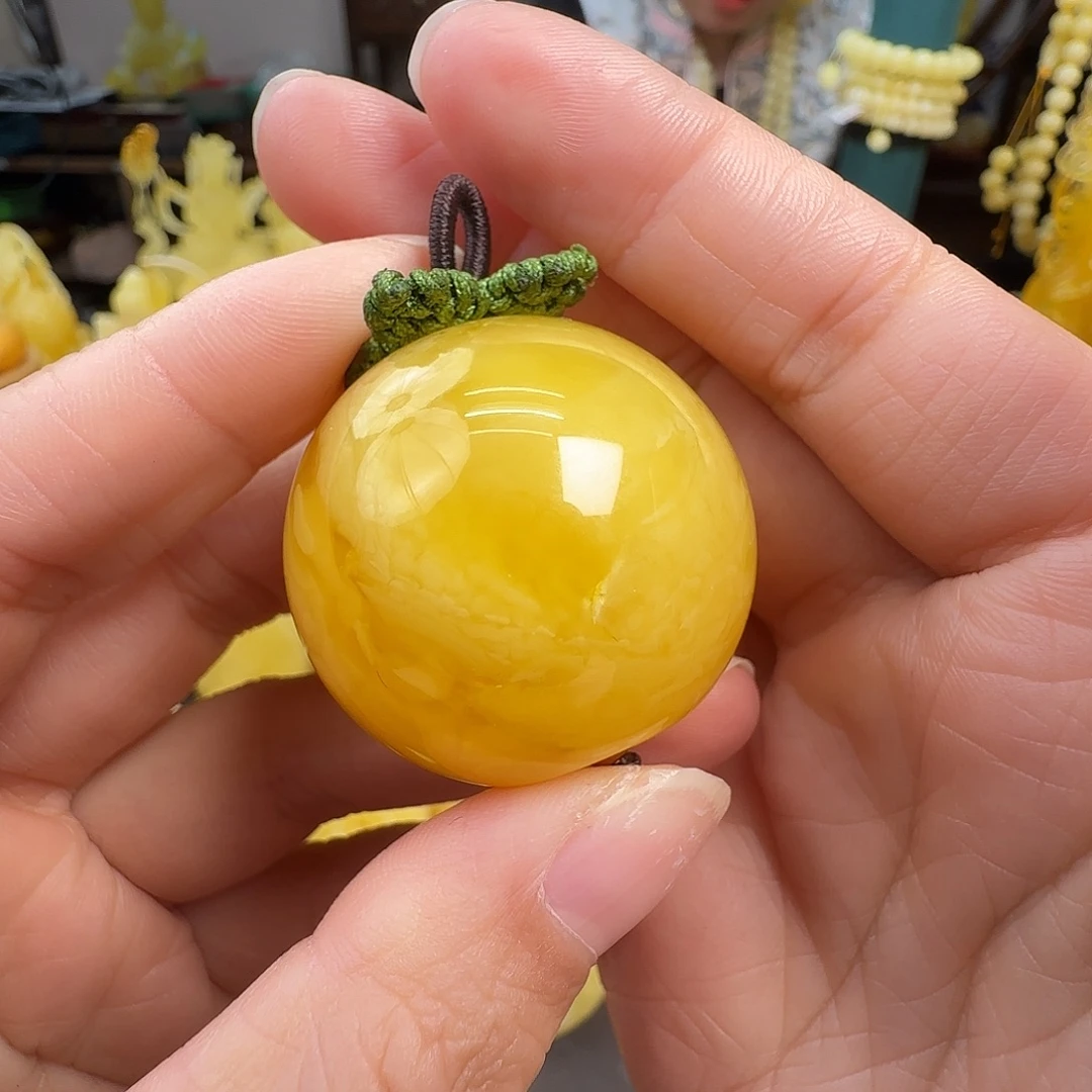 蜜蜡未镶嵌珠宝奇石