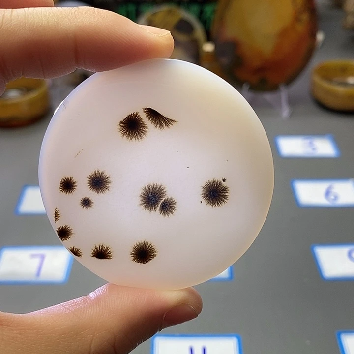 玛瑙/玉髓未镶嵌珠宝半成品