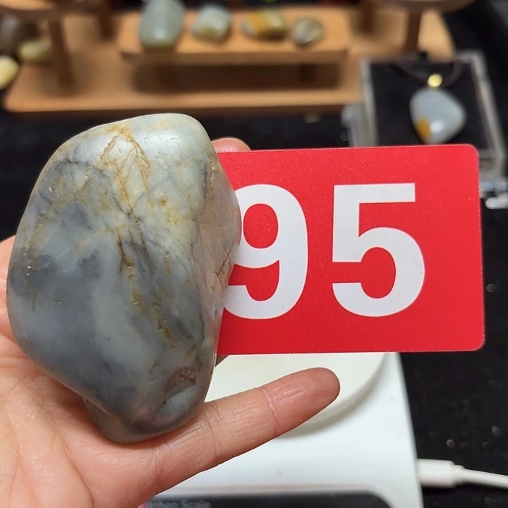 和田玉（糖玉）未镶嵌挂件