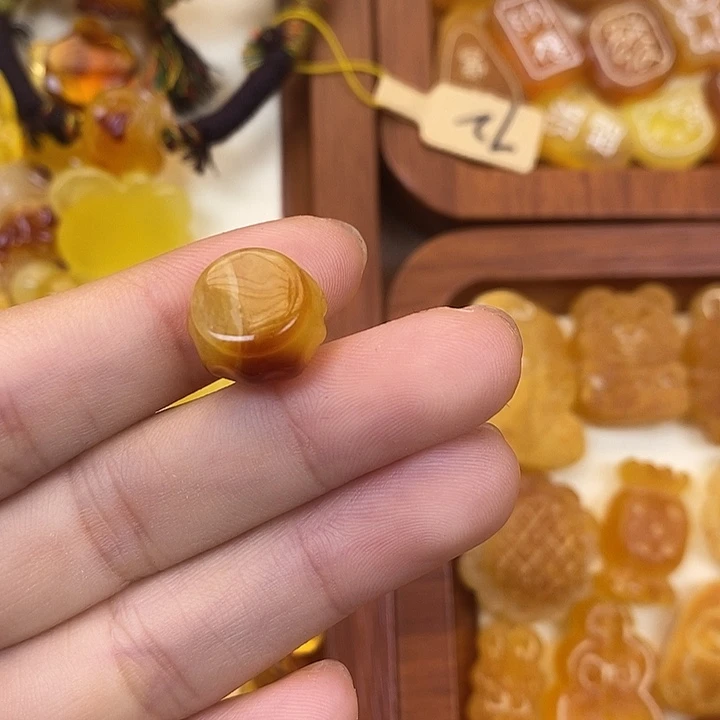 橄榄核吊坠蜂蜜罐64