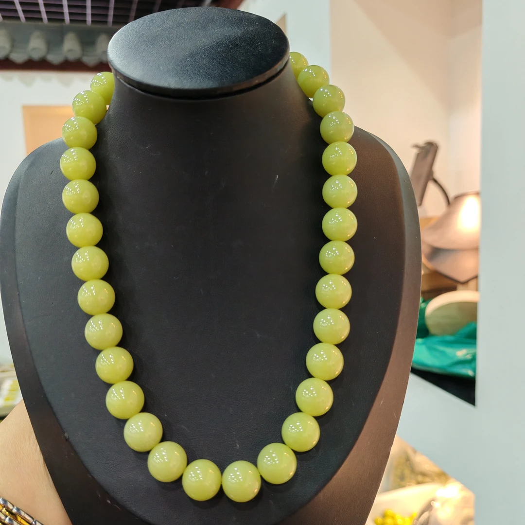 14-天然岫玉精美圆枣妈妈链