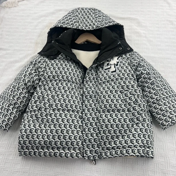 32099高端潮流时尚新品童装时尚鸭外套B1-4边