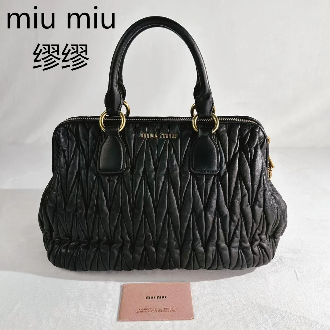 95新 MIU MIU/缪缪 黑金褶皱手提单肩包G25310421底长36X24