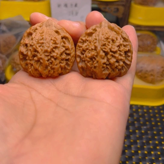 吊坠文玩核桃百花山