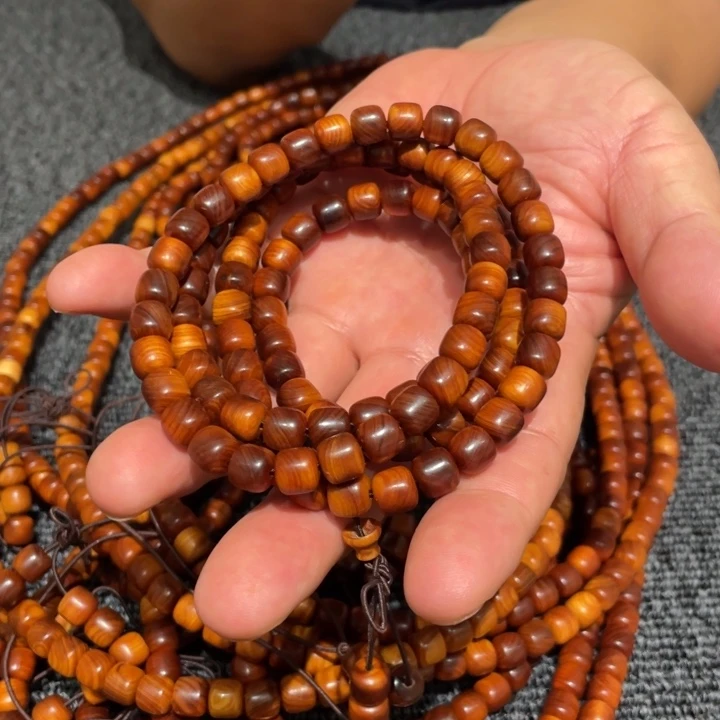 柏木（崖柏）0.8x0.8x108粒老型黑油手链