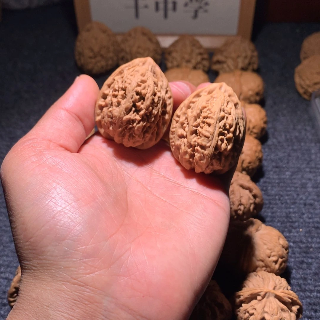 文玩核桃把件35核尊