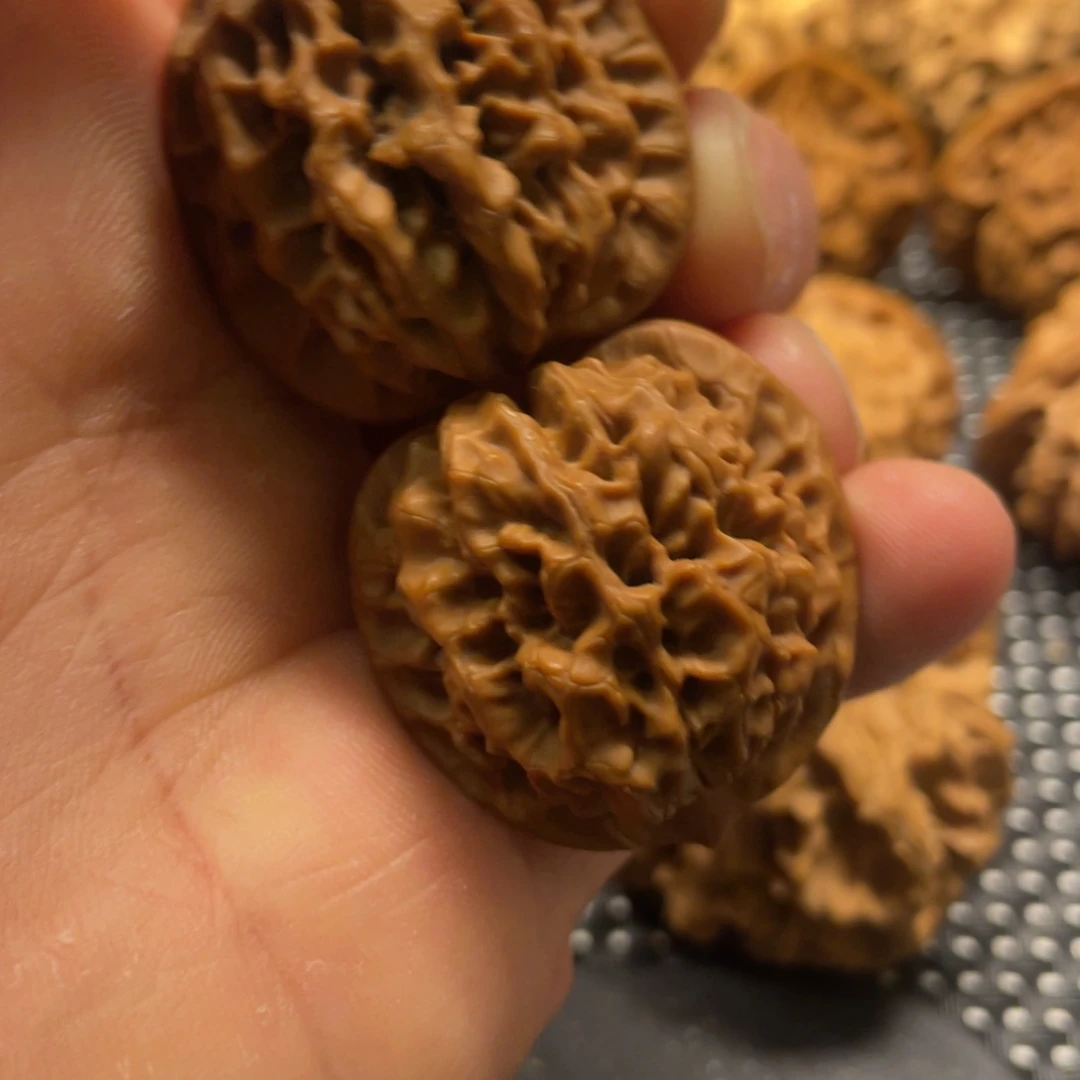 秦岭小王文玩核桃