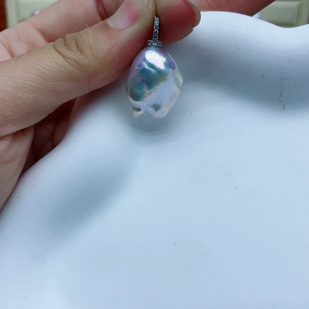 颈饰银S925镶嵌淡水珍珠