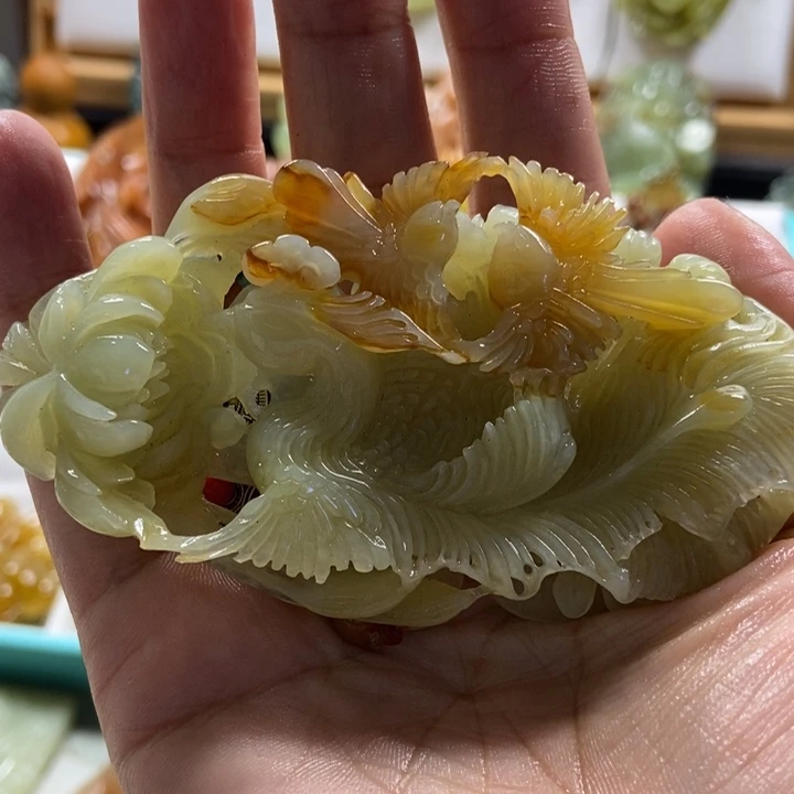 蛇纹石玉颈饰未镶嵌仙**仙