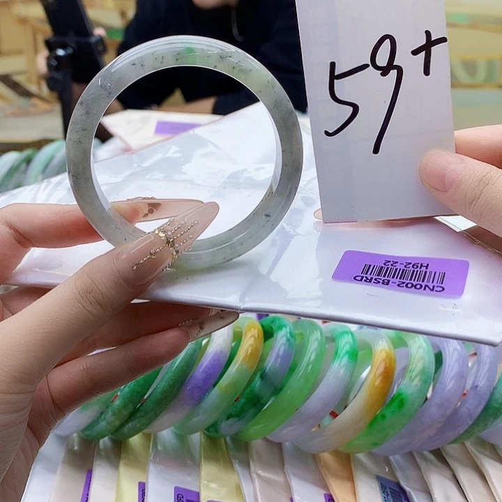 翡翠未镶嵌手镯nn