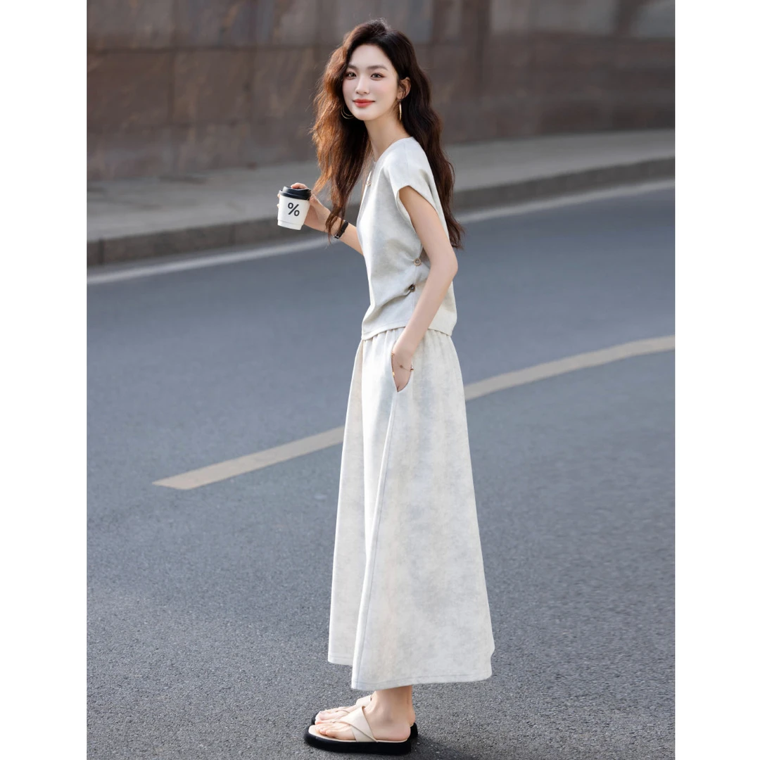 松弛感晕染印花套装女202525夏季新款圆领上衣松紧腰半裙两件套