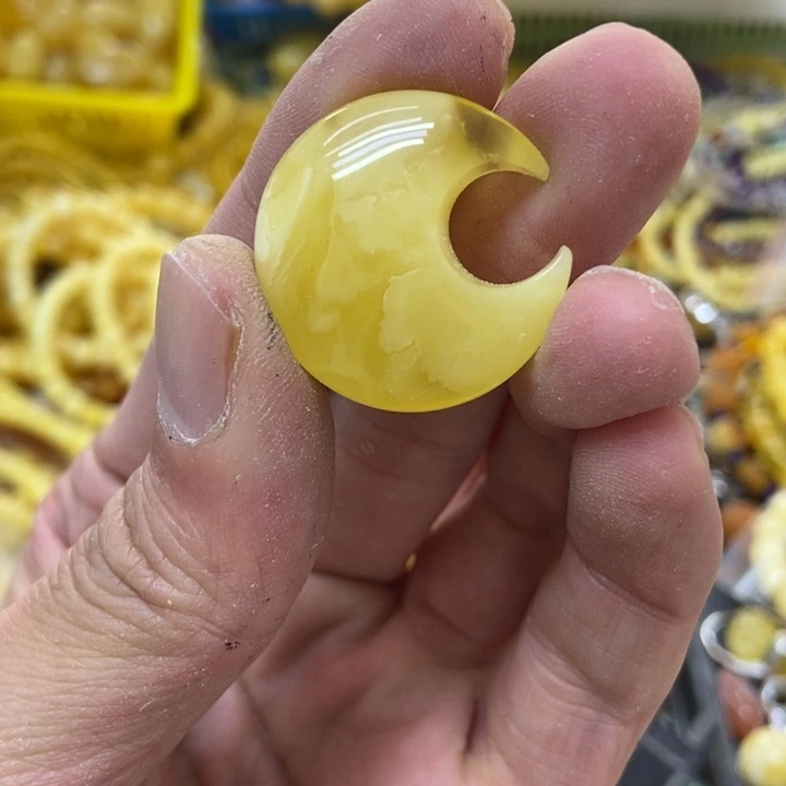 裸石蜜蜡未镶嵌吊坠
