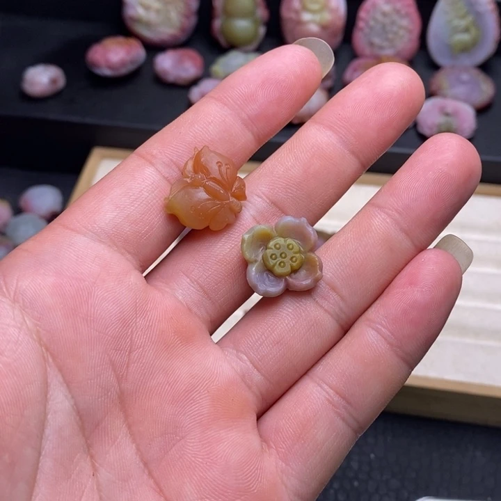 玛瑙/玉髓配饰未镶嵌玹*