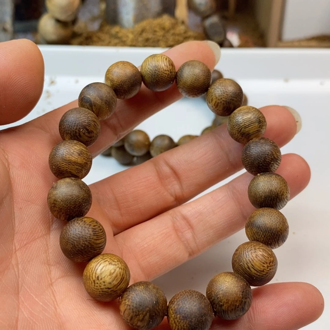沉香手串绿棋楠规格1.2-9