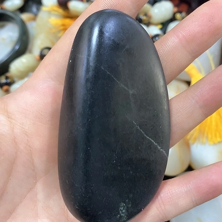 和田玉（糖玉）未镶嵌把件