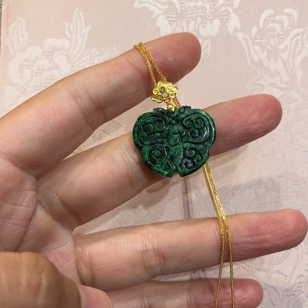 翡翠合金吊坠(赠链)