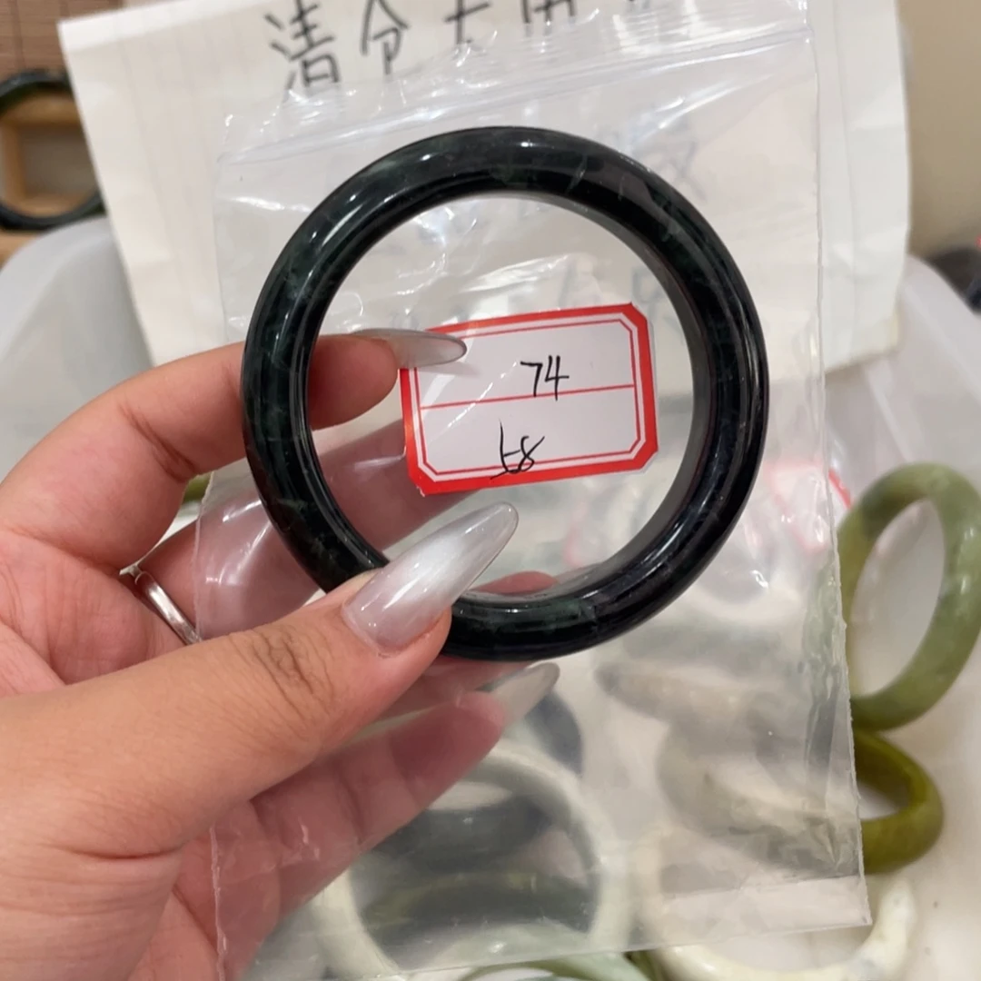 未镶嵌蛇纹石玉手镯