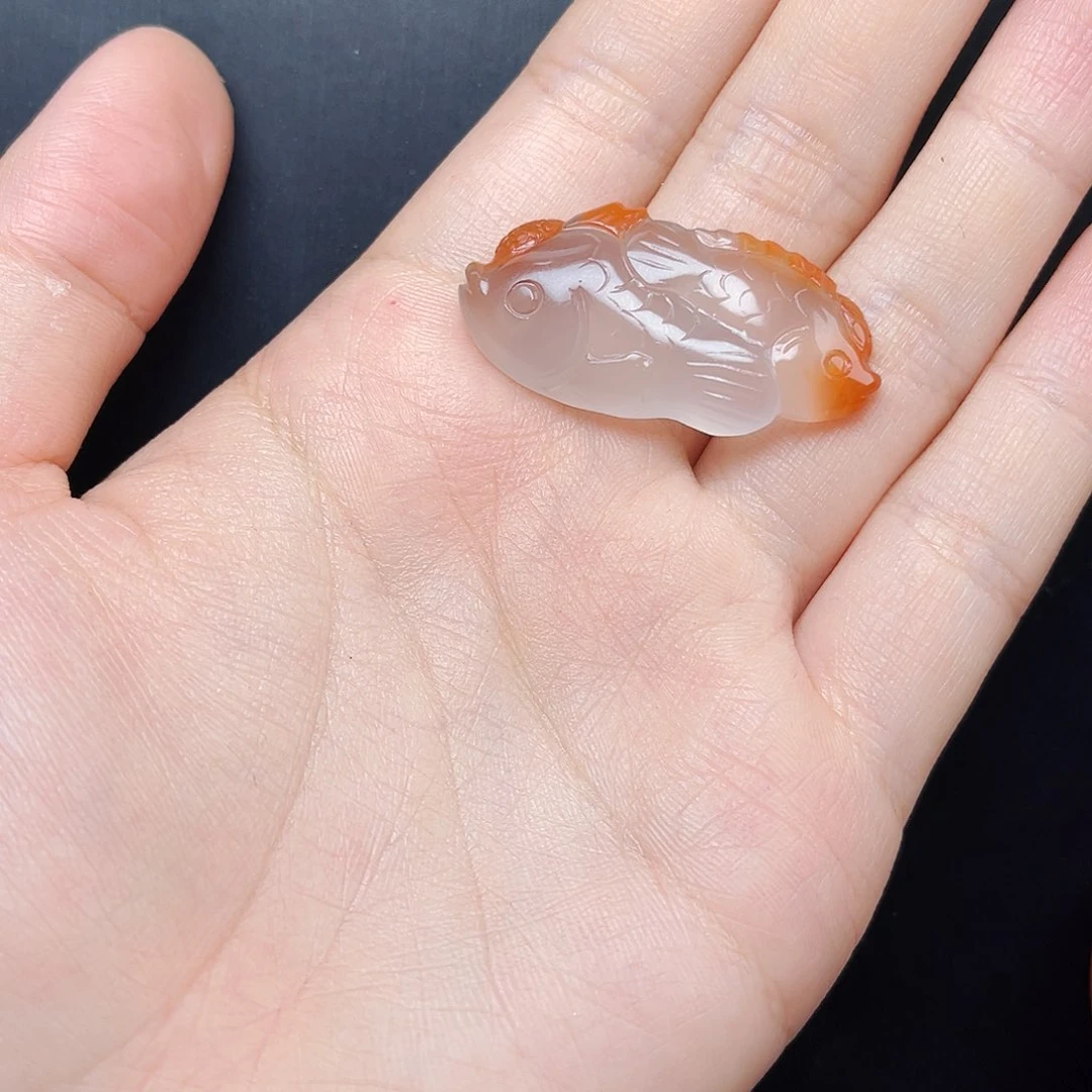 南红玛瑙未镶嵌颈饰06