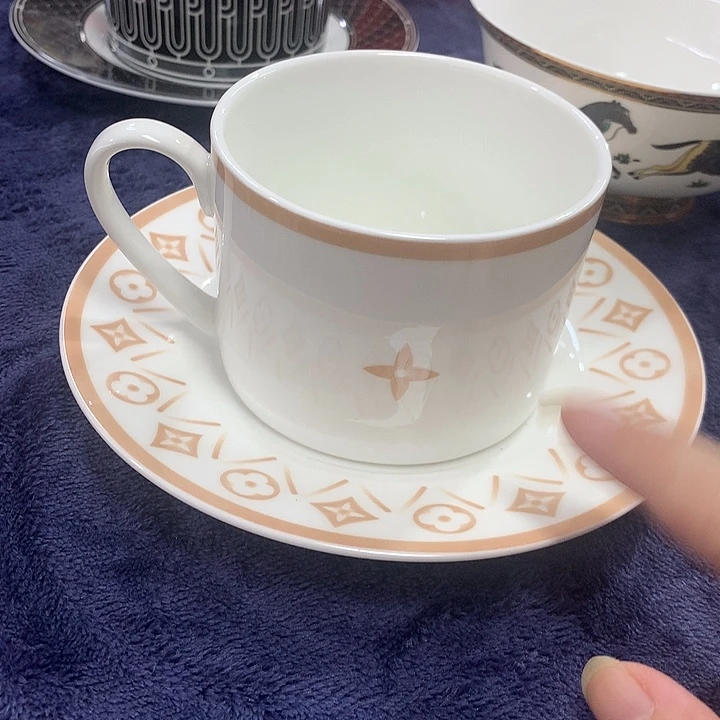 瓷片咖啡☕️。咖啡的