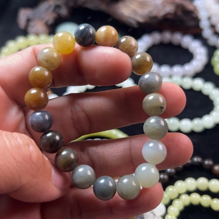 用***0和田玉（糖玉）未镶嵌手链