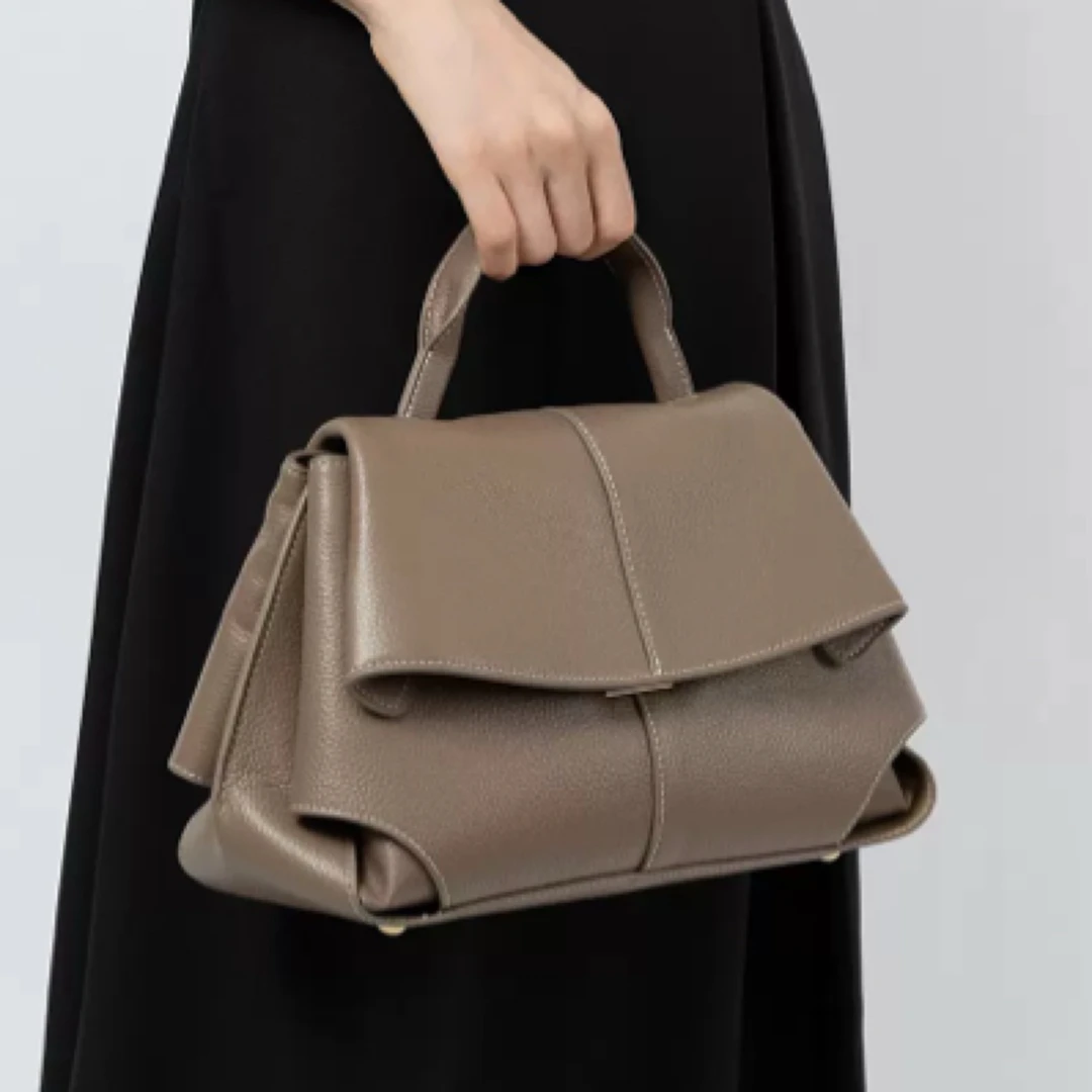 高质感单肩包小众设计女生手提包时尚新款轻奢女包超轻通勤斜挎包