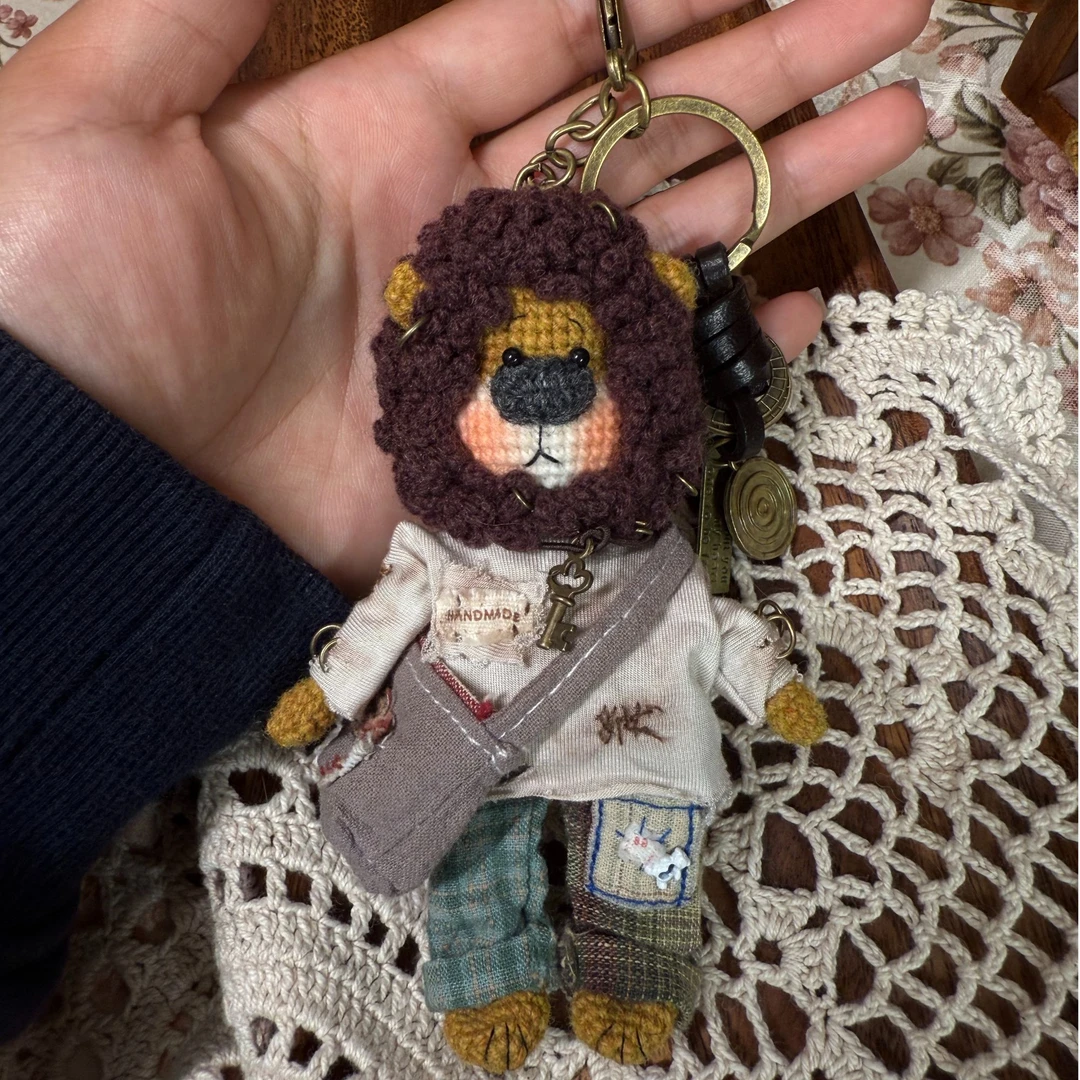 【直播间改价专拍】纯手工钩织玩偶，做工精致，礼物必备！