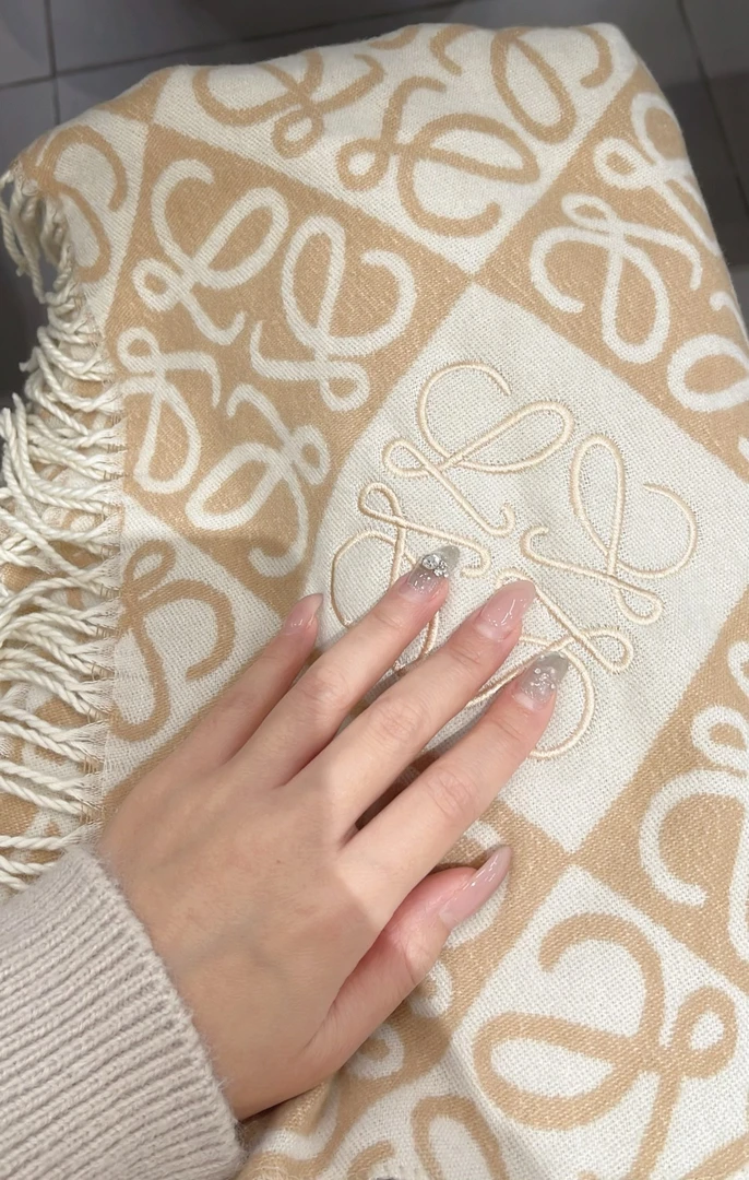 柔软舒服 时尚围巾 08