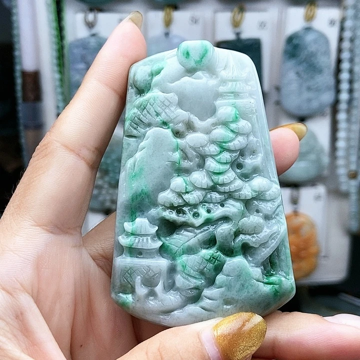 翡翠未镶嵌颈饰翡翠
