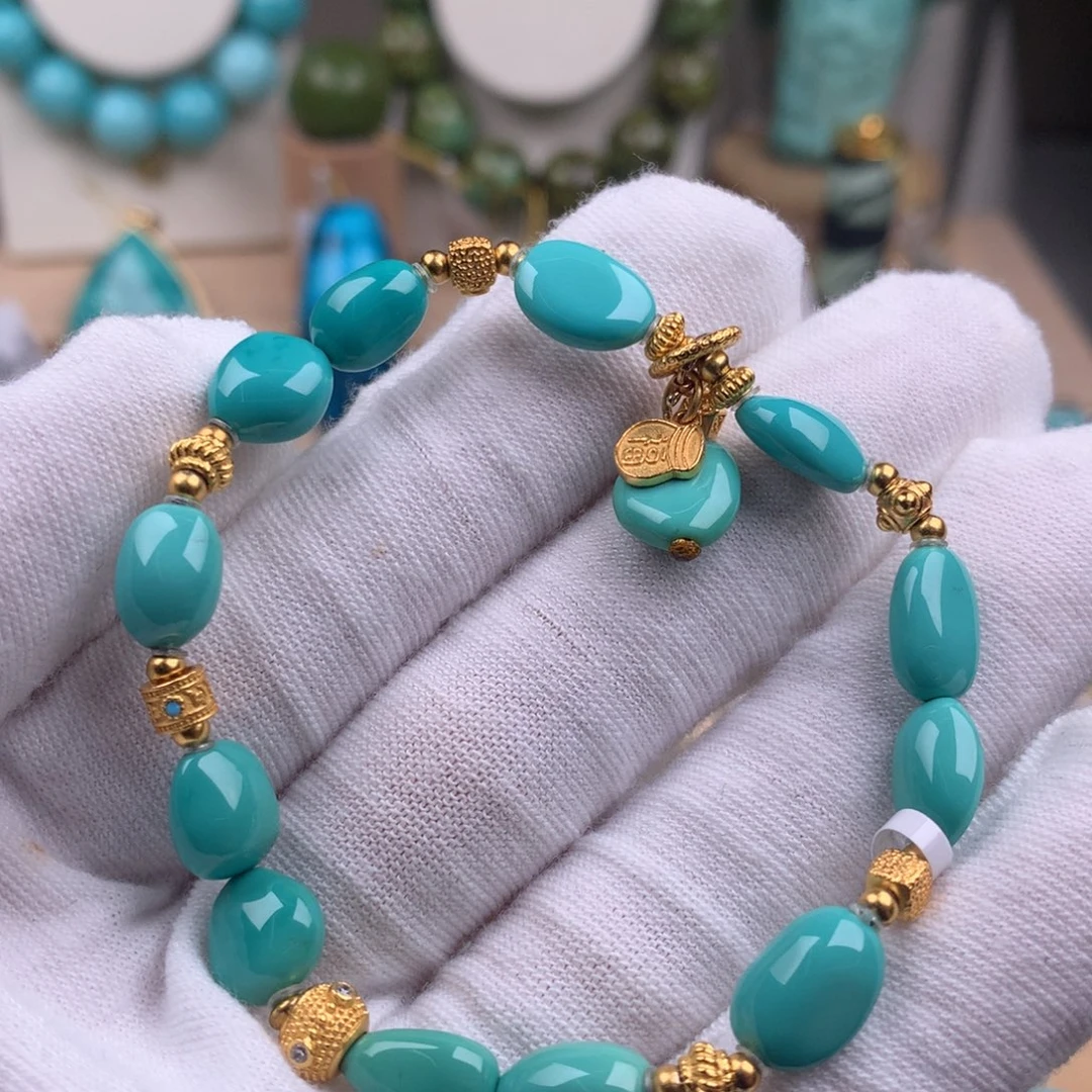 绿松石未镶嵌珠宝奇石