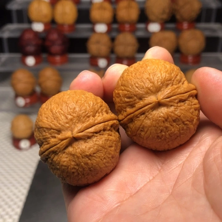 c***c把件文玩核桃201铁绣球